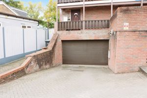 Photo 5- click for photo gallery